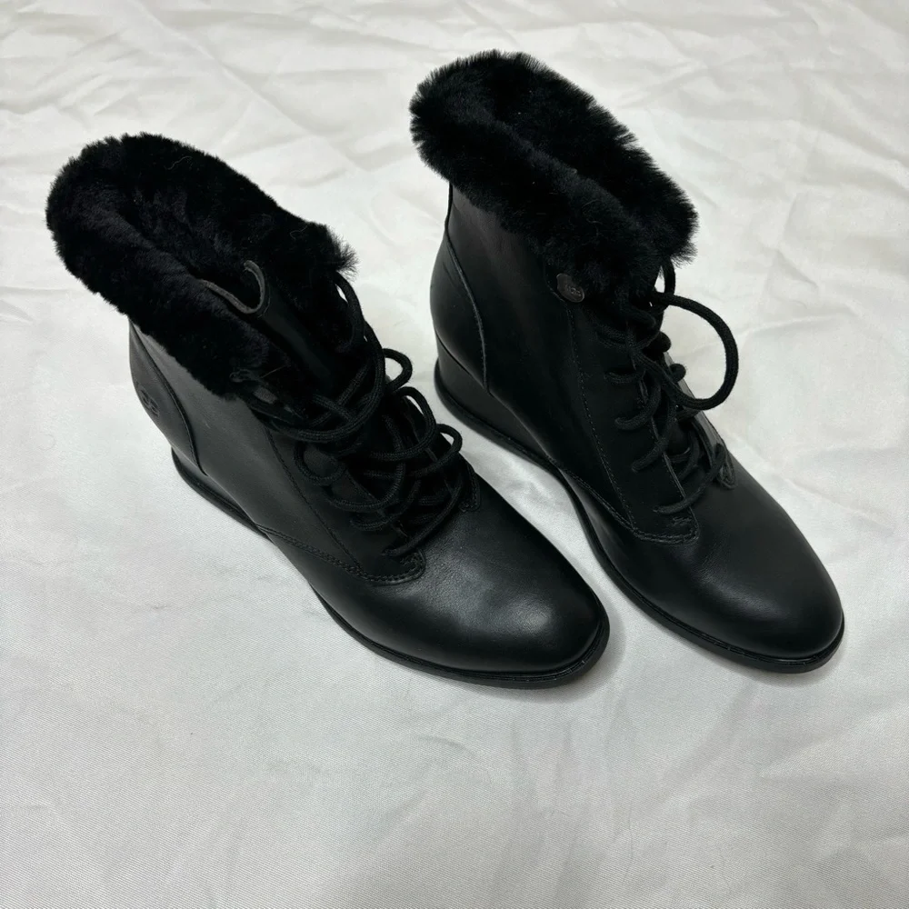 Ugg wedge boots RARE - Picture 2 of 9